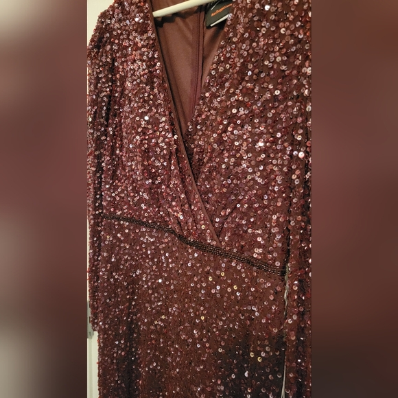 MAC DUGGAL 5510 Sequined Surplice Longsleeve Gown Mahogany Sz 8 NWT - Picture 8 of 10